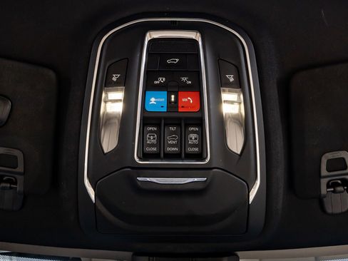 Used 2023 Jeep Grand Cherokee L Limited w/ Luxury Tech Group II image 28