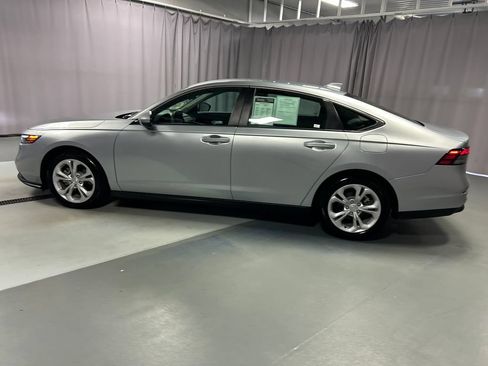 Used 2025 Honda Accord LX image 4