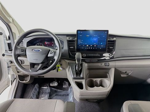 Used 2024 Ford Transit 350 XLT image 24