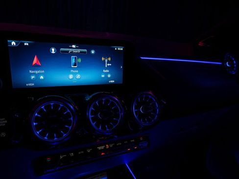 Certified 2025 Mercedes-Benz GLA 250 250 SUV image 28