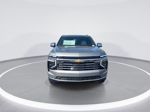 New 2026 Chevrolet Suburban Premier w/ Sun And Tow Package AWD/4WD image 3