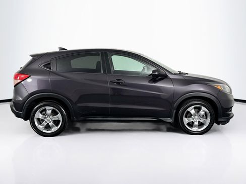 Used 2017 Honda HR-V EX image 12