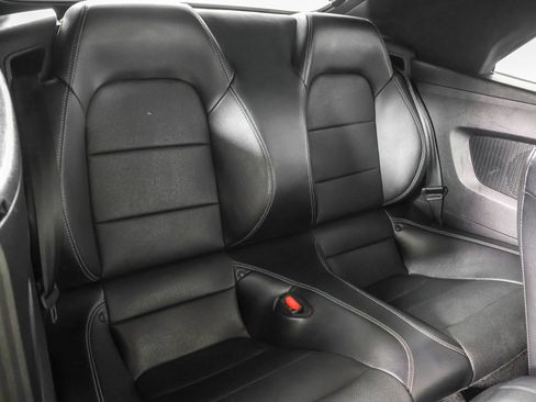 Used 2022 Ford Mustang Premium RWD image 38
