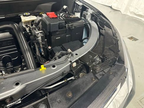 Used 2026 Chevrolet Equinox LT FWD image 62