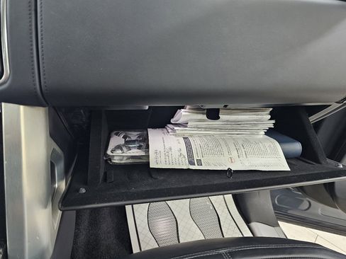 Used 2019 Land Rover Range Rover Autobiography image 41