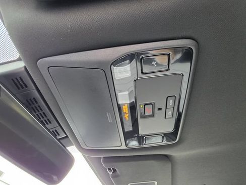 New 2026 Lexus TX 500h AWD image 33