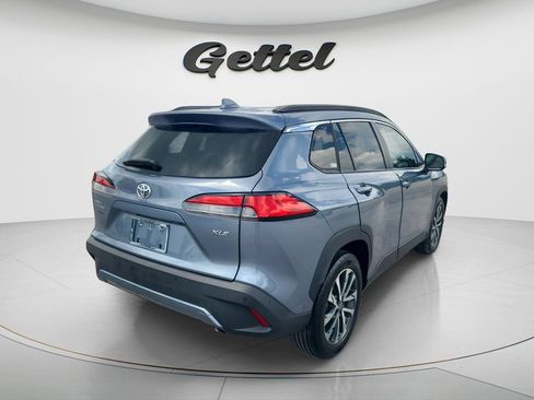 Certified 2023 Toyota Corolla Cross XLE w/ Convenience Package FWD image 5