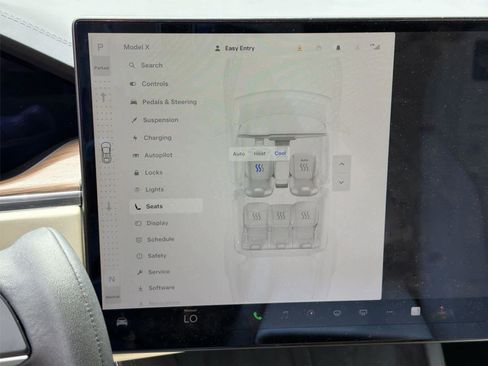 Used 2022 Tesla Model X AWD/4WD image 39