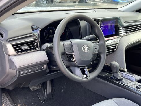 New 2026 Toyota Camry LE image 11