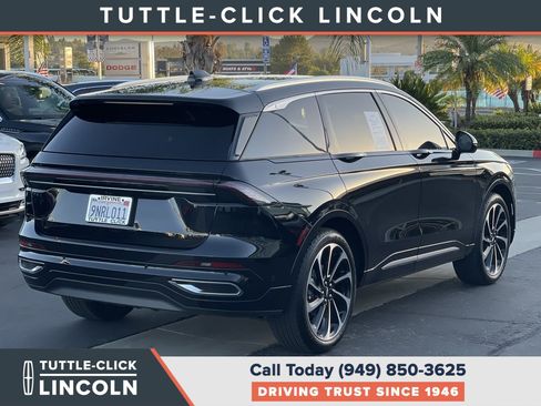 Certified 2024 Lincoln Nautilus Black Label AWD/4WD image 6