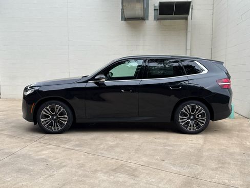 Used 2025 BMW X3 xDrive30i w/ Convenience Package image 5