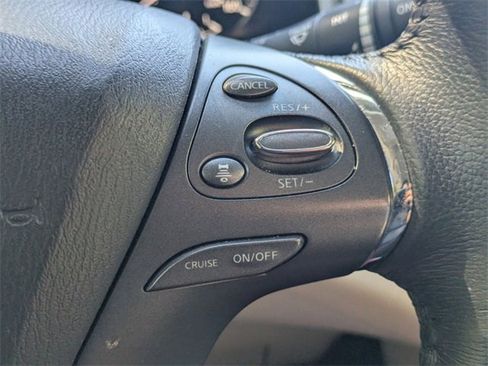 Used 2023 Nissan Murano SV image 15