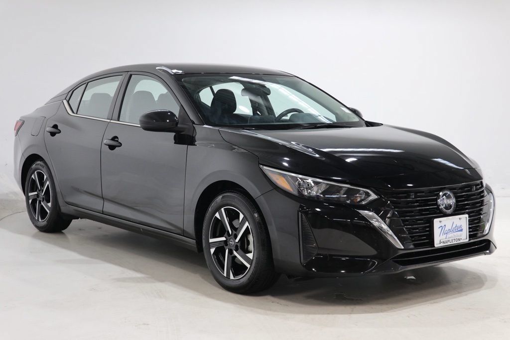 Used 2025 Nissan Sentra SV FWD image 1