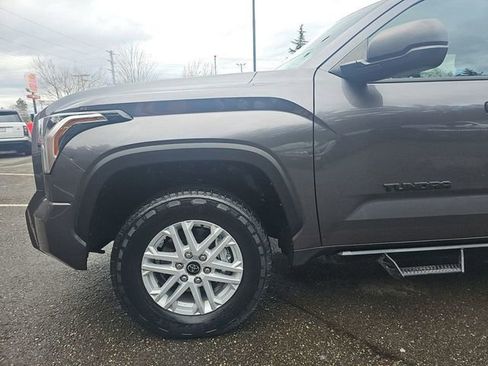 Used 2022 Toyota Tundra SR5 AWD/4WD image 26