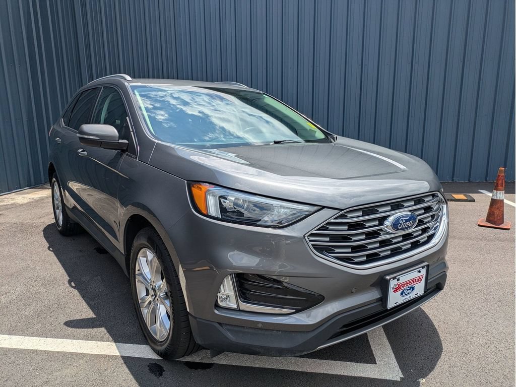 Used 2024 Ford Edge Titanium AWD/4WD image 3