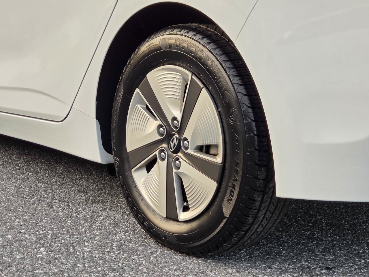 Used 2020 Hyundai Ioniq Blue FWD image 14