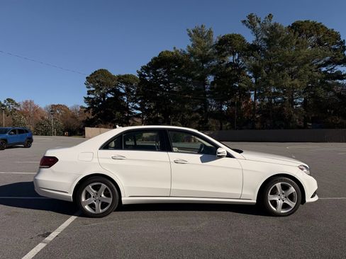 Used 2014 Mercedes-Benz E 350 4MATIC Sedan image 5