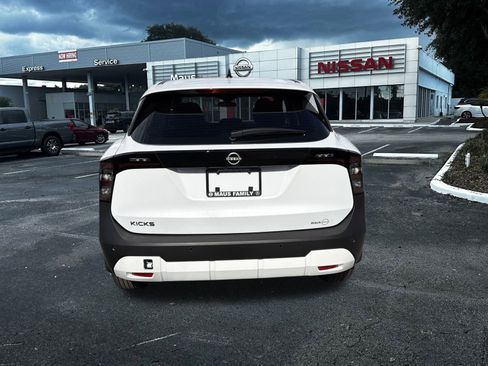 New 2026 Nissan Kicks S image 5