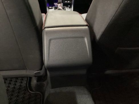 Used 2024 Volkswagen Jetta GLI 40th Anniversary Edition image 14