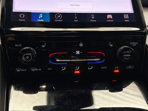 Used 2021 Jeep Grand Cherokee L Limited image 10