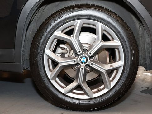 Used 2025 BMW X4 xDrive30i image 26