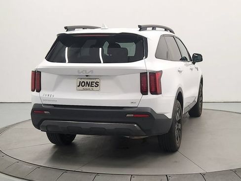 Used 2023 Kia Sorento S AWD/4WD image 7