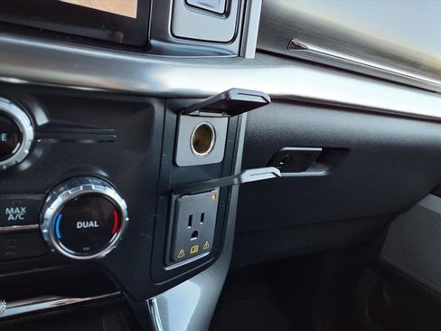 Used 2023 Ford F150 Lariat w/ Equipment Group 502A High image 33