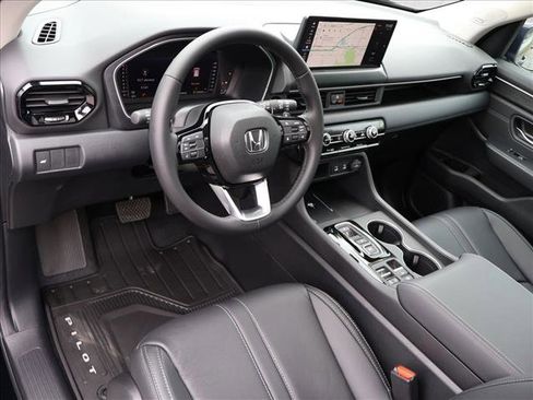 New 2026 Honda Pilot Touring image 3