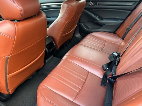 Used 2019 Honda Accord Sport image 12