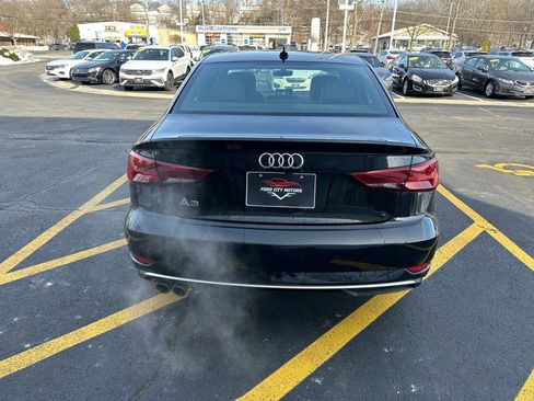 Used 2018 Audi A3 2.0T Premium image 6