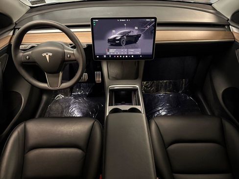 Used 2024 Tesla Model Y Performance AWD/4WD image 12