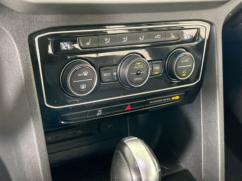 Used 2023 Volkswagen Atlas SE image 15