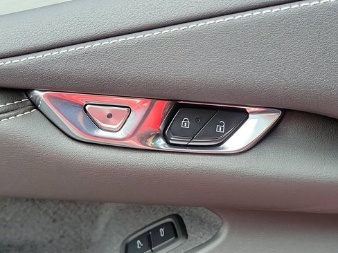 Used 2025 Chevrolet Corvette E-Ray image 33