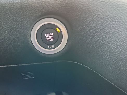 New 2026 Chrysler Pacifica Select w/ S Appearance Package image 27