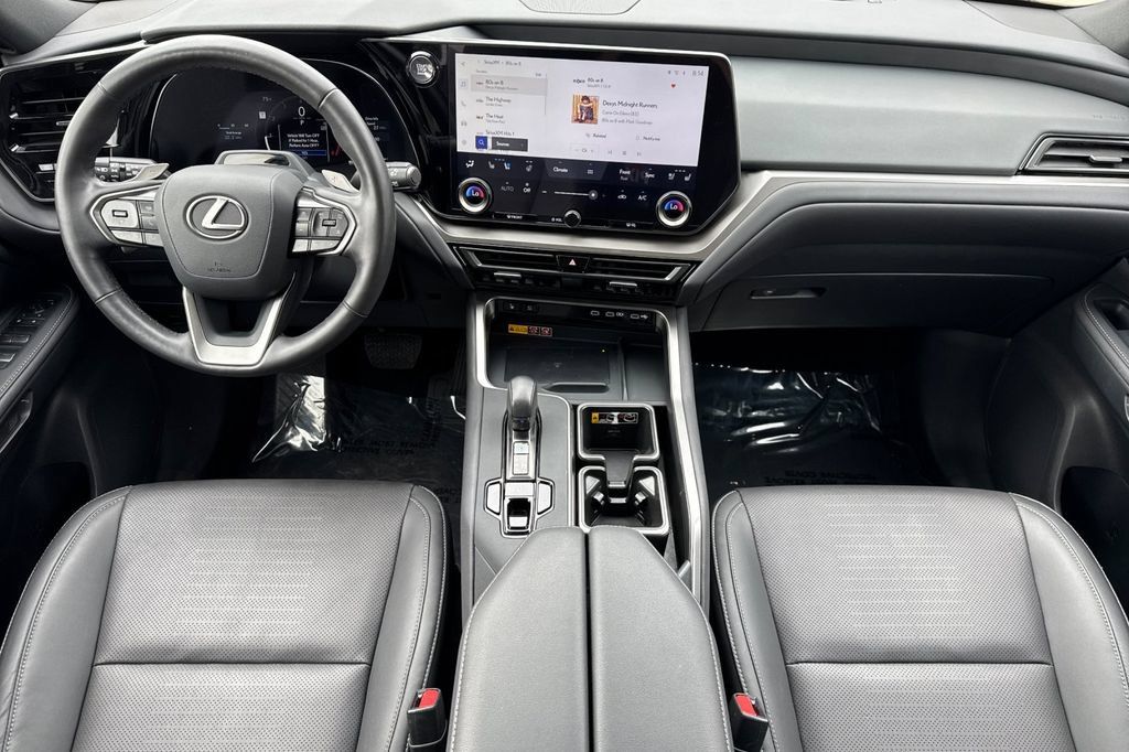 Used 2024 Lexus TX 350 FWD w/ Captains Chair Package image 4