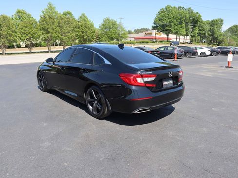 Used 2019 Honda Accord Sport image 8