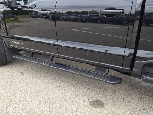 Used 2024 Ford F250 Lariat w/ Lariat Ultimate Package AWD/4WD image 19