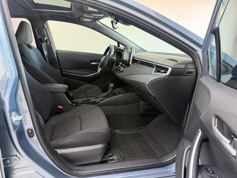 Used 2021 Toyota Corolla SE w/ SE Premium Package FWD image 27