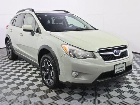 Used 2015 Subaru Crosstrek 2.0i Premium AWD/4WD image 9