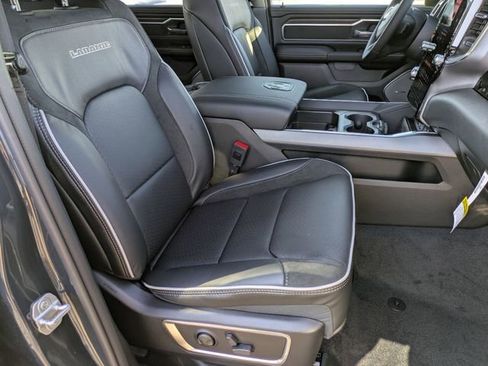 New 2026 RAM 1500 Laramie AWD/4WD image 30