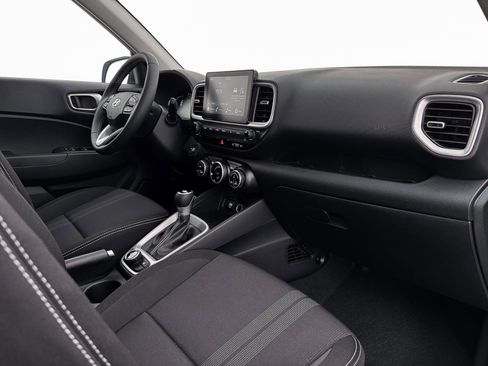 New 2026 Hyundai Venue SEL FWD image 34