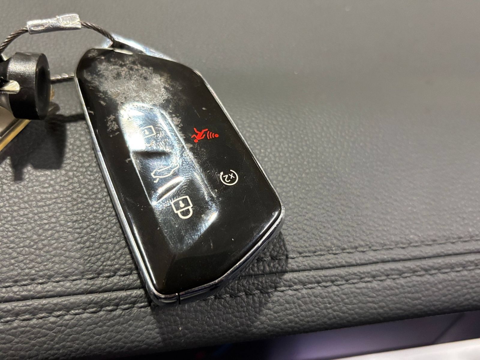 Used 2026 Volkswagen Tiguan SE AWD/4WD image 26