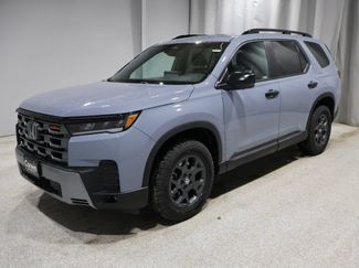 New 2026 Honda Pilot TrailSport video 3