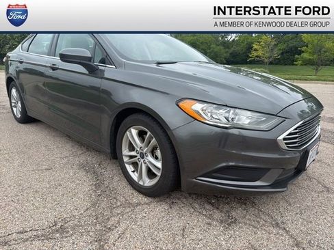 Used 2018 Ford Fusion SE w/ Fusion SE Technology Package FWD image 1