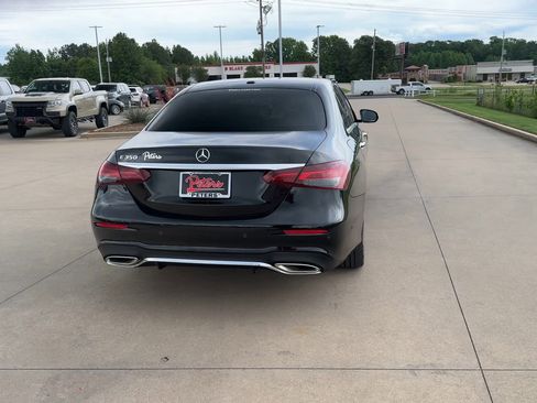 Used 2022 Mercedes-Benz E 350 Sedan image 7