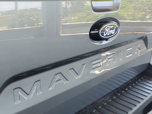 Used 2025 Ford Maverick XL w/ Equipment Group 102A AWD/4WD image 6