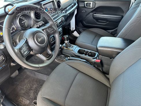 Used 2023 Jeep Wrangler Unlimited image 11