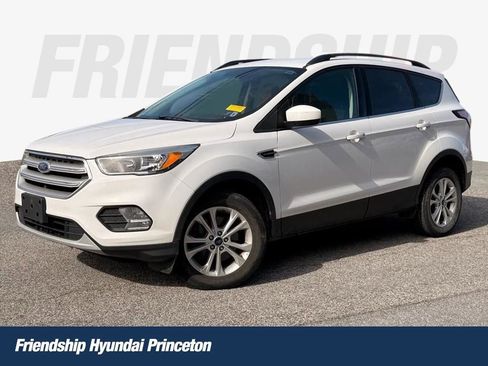 Used 2018 Ford Escape SE AWD/4WD image 1