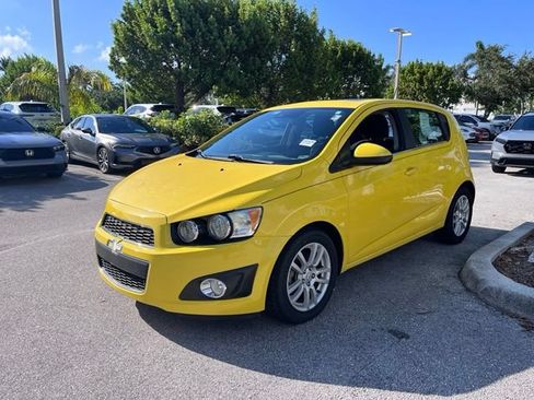 Used 2016 Chevrolet Sonic LT w/ LT Promotional Package FWD image 3