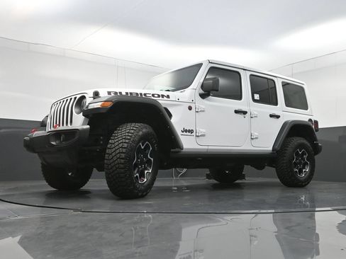 Used 2023 Jeep Wrangler Unlimited Rubicon w/ Cold Weather Group AWD/4WD image 28